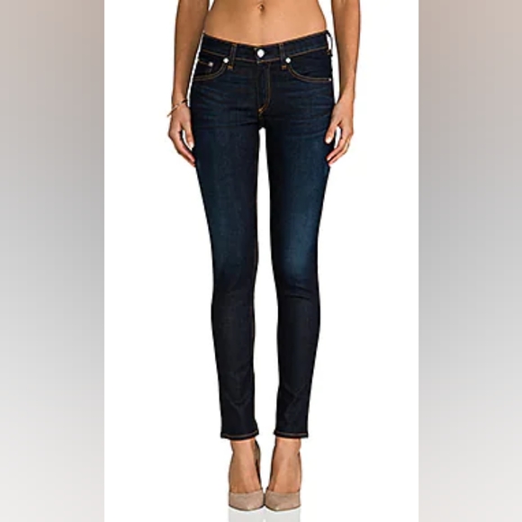 Rag & Bone Dark Wash Kensington Skinny Jeans in a size 28 - Picture 5 of 6